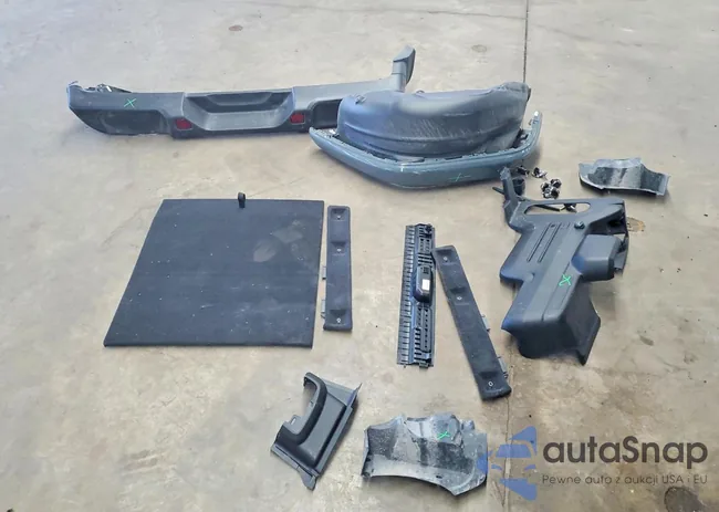 1C4RJXP60SW584410: 73543105