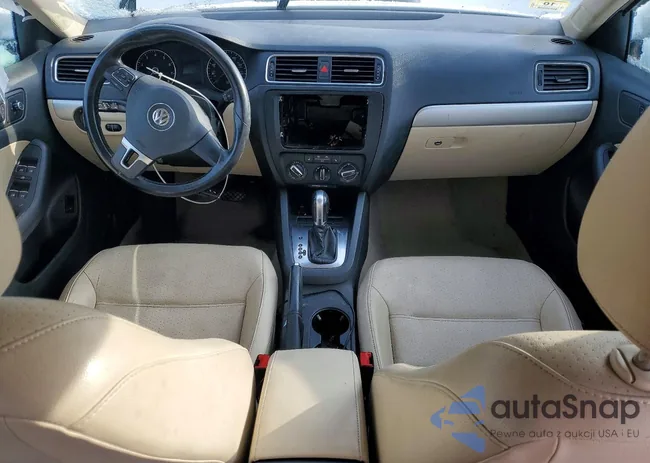 3VWDP7AJ9DM442563: 99339335