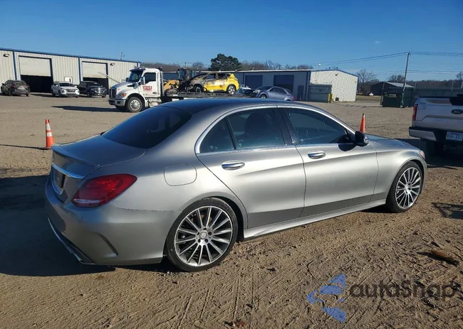 55SWF4JB4GU152504: 72640455