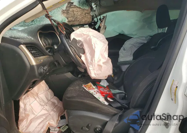 1C4PJLCB2FW782446: 99172345