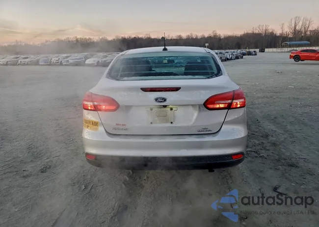 1FADP3F24FL233853: 74038565