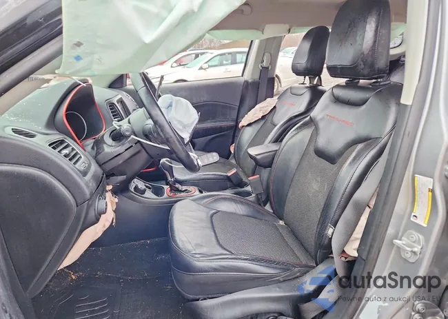 3C4NJDDB5HT624073: 72572415