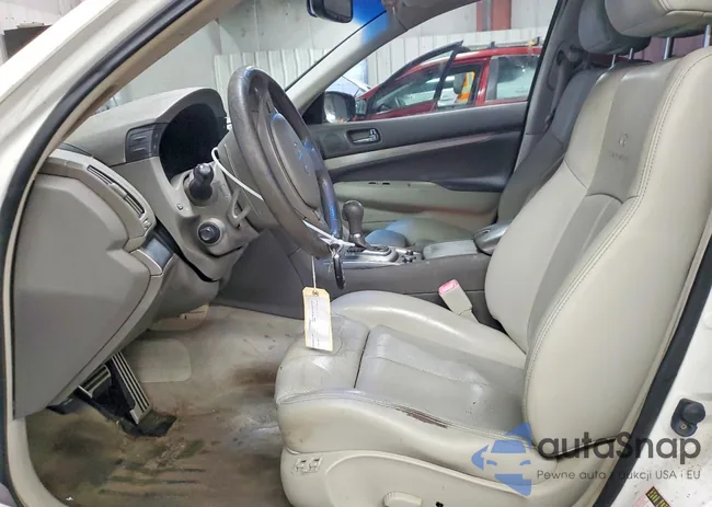 JN1CV6AR5BM411178: 73701005