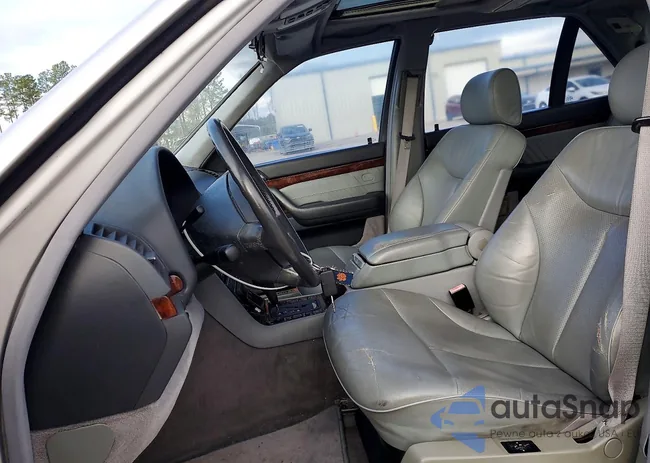 WDBGA43G8VA364971: 74563875