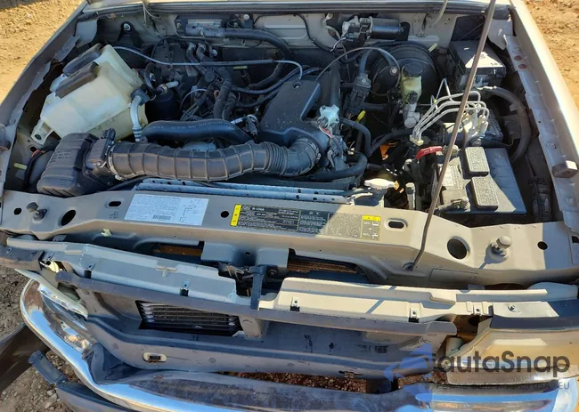 1FTYR44V83PA90466: 98915505