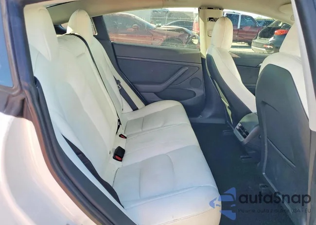 5YJ3E1EB0MF094919: 72899005