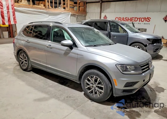 3VV2B7AX5LM040228: 75273655