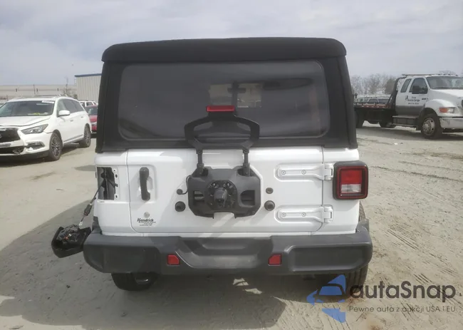 1C4HJXEN4JW200830: 46298625