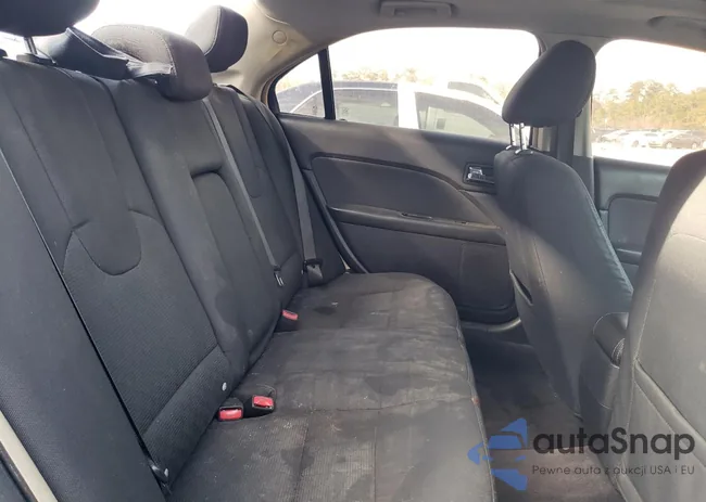 3FAHP0HA9BR196704: 44025175