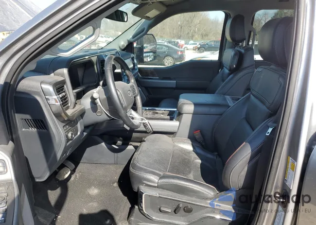 1FT8W2BN8REE59878: 43821295