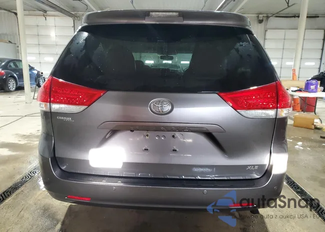 5TDYK3DC8BS172652: 44549145