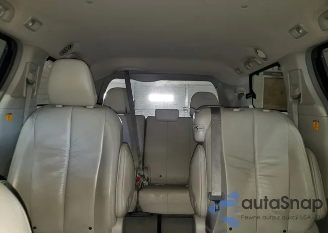 5TDYK3DC8BS172652: 44549145