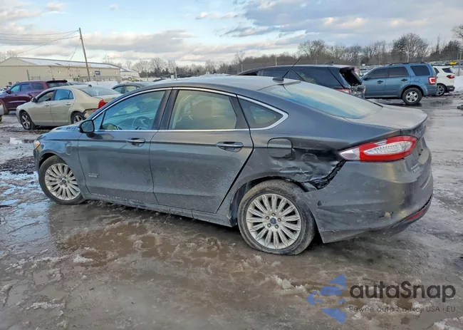 3FA6P0PU0GR263667: 76867635