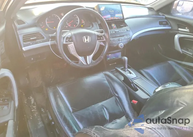 1HGCS2B83BA002524: 77461725