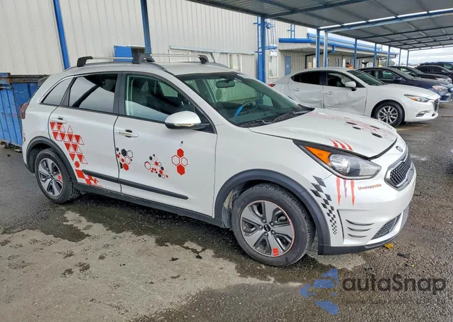 KNDCB3LC2K5284266: 76352605