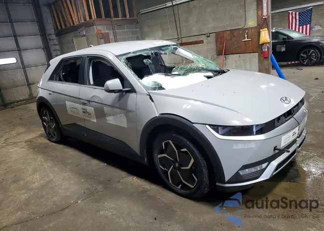 KM8KM4AE4NU080624: 76074835