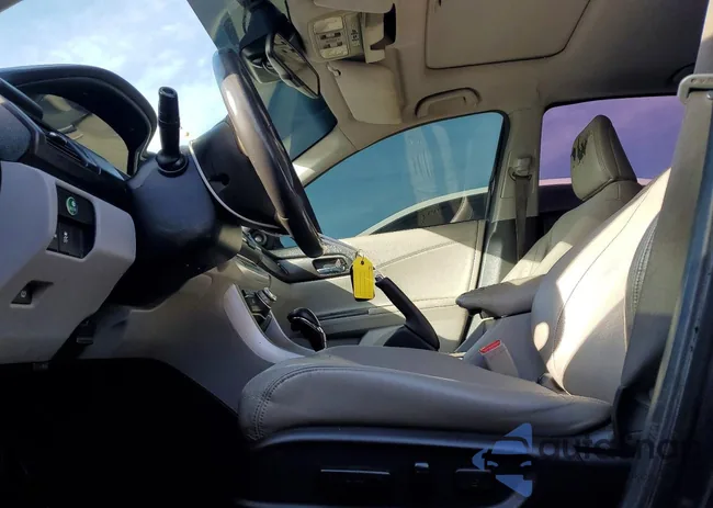 1HGCR2F81EA189322: 76379135