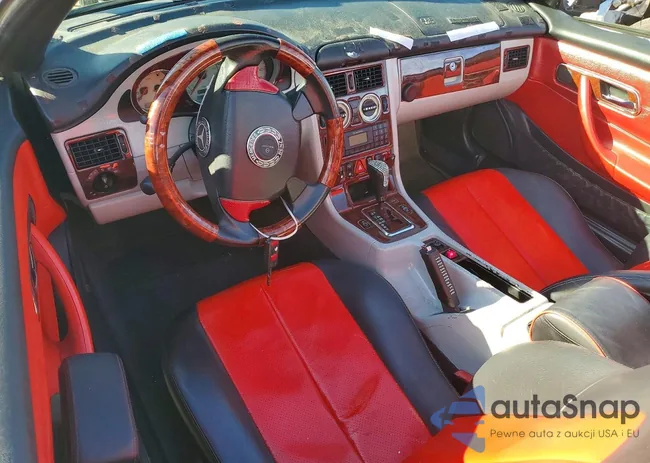 WDBKK47F7XF100798: 77664175