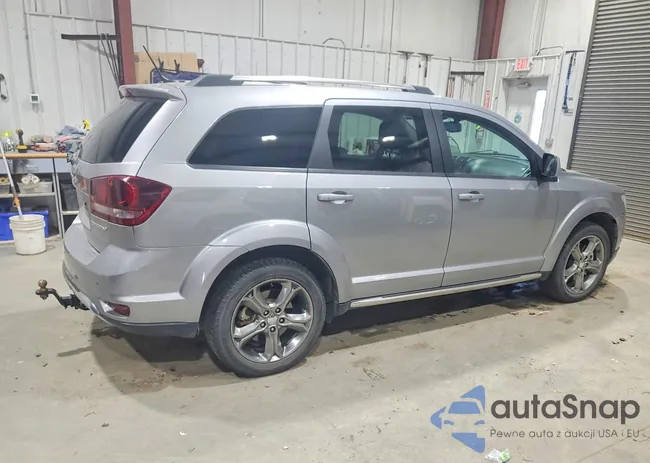 3C4PDDGG5HT696544: 76982085