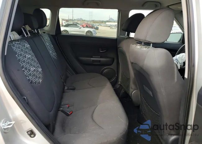 KNDJT2A2XB7712601: 76351985