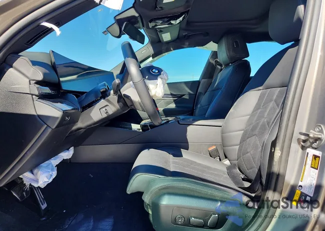 WBY43FK03RCR38349: 77622095