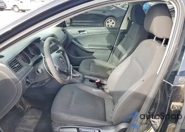 3VW2K7AJ7FM296799: 78833215