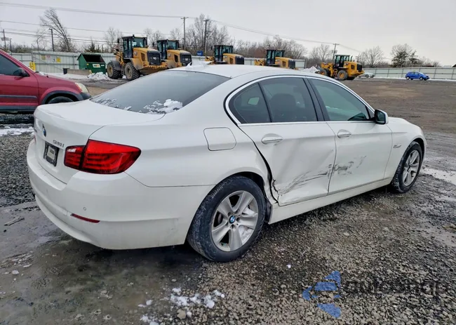 WBAXH5C57DD113192: 73441875