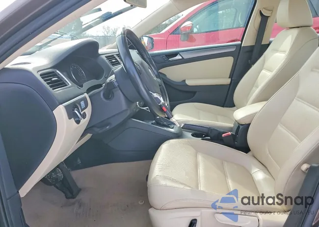 3VWLL7AJ9EM378159: 75731535