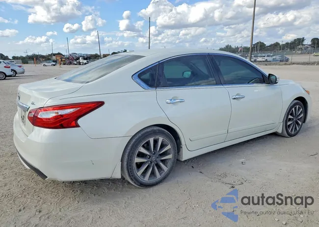 1N4AL3APXHC479021: 76129335