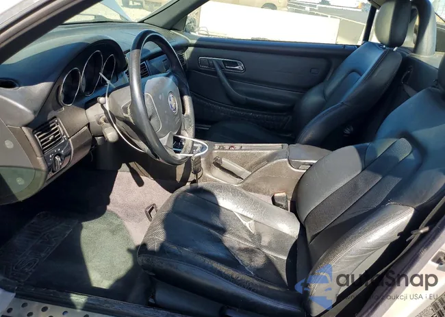 WDBKK47F9YF143945: 79115655