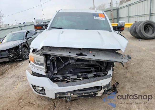 1GT12UE89GF126837: 76921325