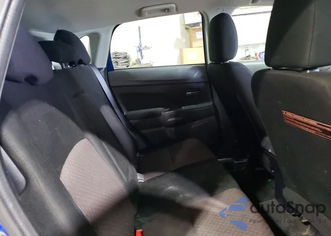 JA4AP3AW9GZ051663: 77180875