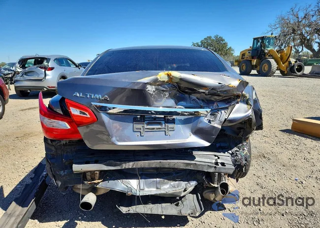 1N4AL3AP5JC152645: 78164585