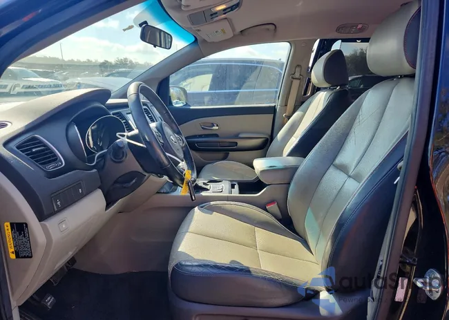 KNDMB5C16H6313768: 77275865