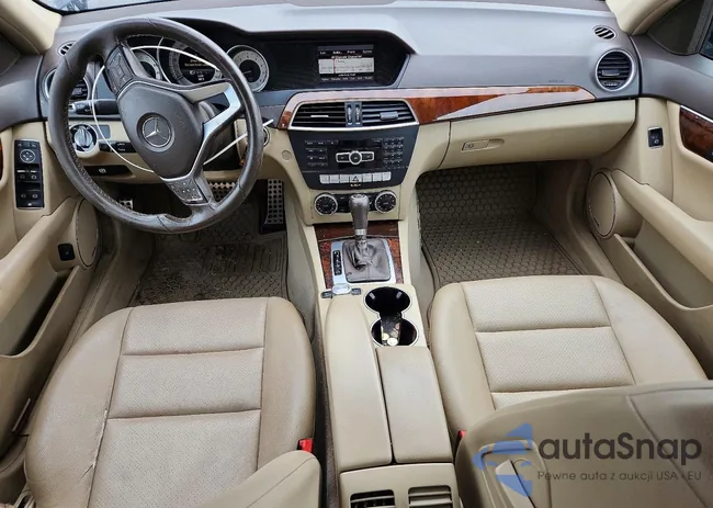 WDDGF8AB4ER320300: 75592515