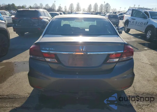 19XFB2F57FE069500: 77917325