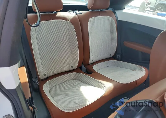 3VWF17ATXFM647582: 75807615