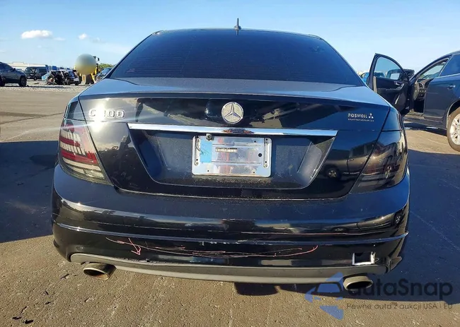 WDDGF5EB0BR159013: 77924765