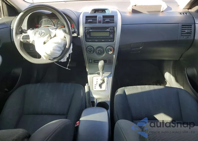 2T1BU4EE2CC833530: 77251175