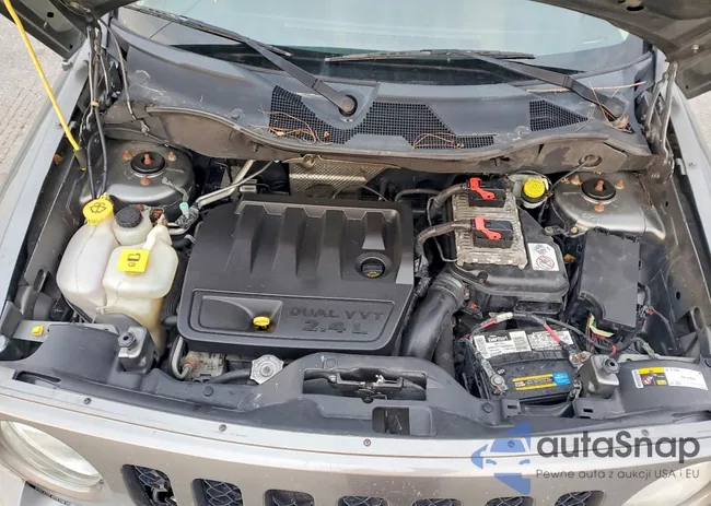 1C4NJRBB4ED537220: 76609765