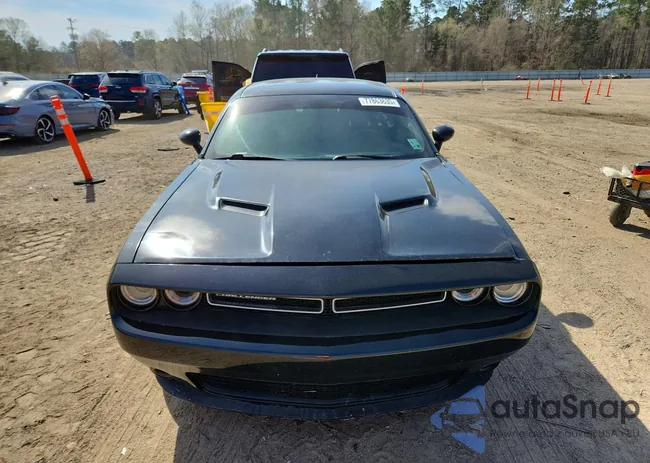 2C3CDZAG9GH331638: 77863635