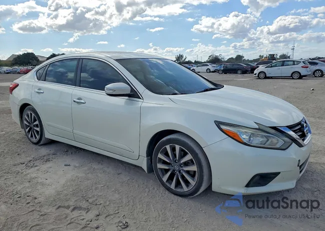 1N4AL3APXHC479021: 76129335