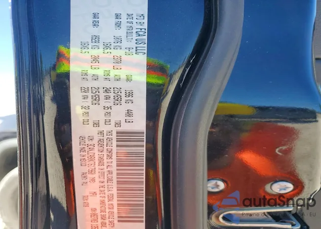 3C4NJCAB0KT617960: 76909395