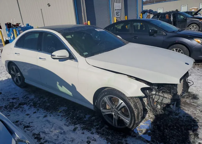 WDDZF4KB4KA582716: 75924245