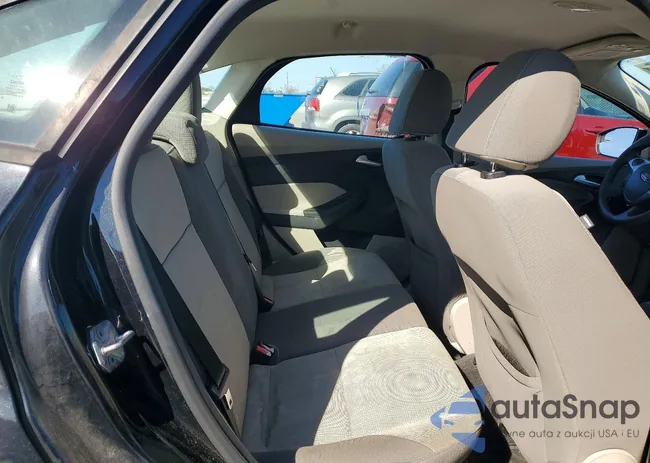 1FADP3F27EL255991: 75181655