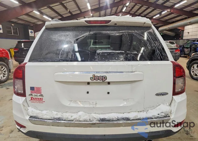 1C4NJDEB8GD745800: 76992785