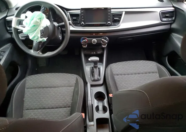 3KPA24AD4LE312731: 78831185