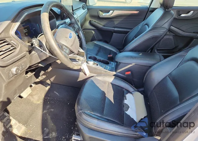 1FMCU9J94MUB35737: 75581585