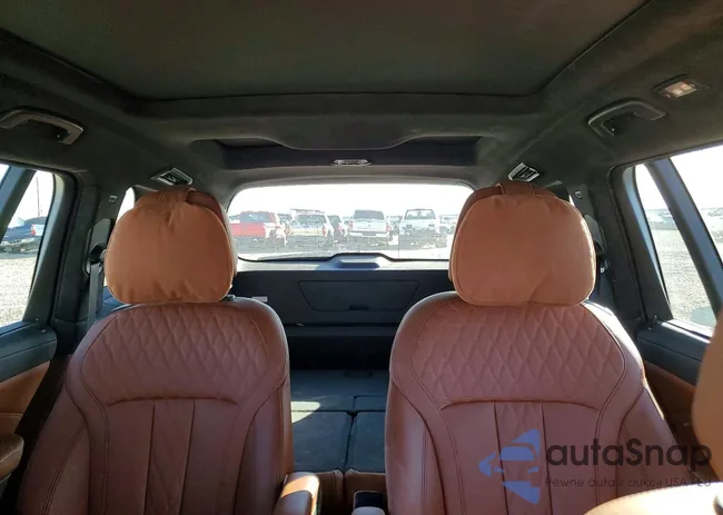 5UX23EM08P9R18462: 73893785