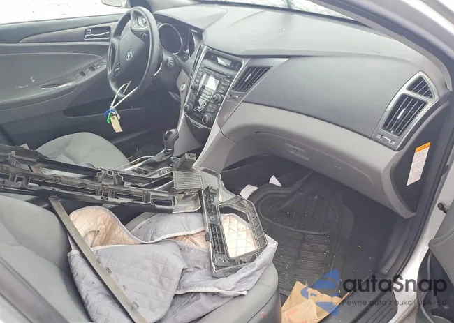 KMHEC4A4XDA065360: 76239055